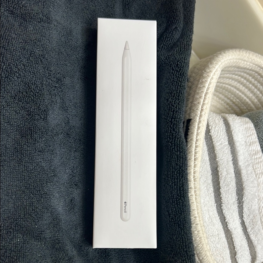Apple Pencil in White